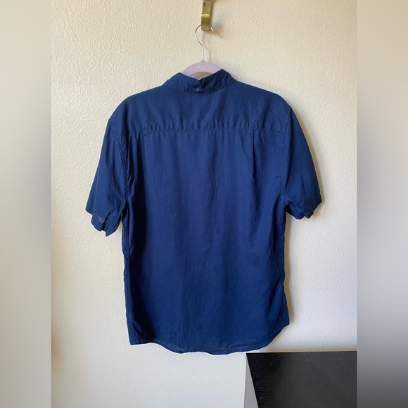 Onia Men’s Button Down Shirt Size M Navy Casual Short Sleeve Shirt Linen Blend - Picture 3 of 8